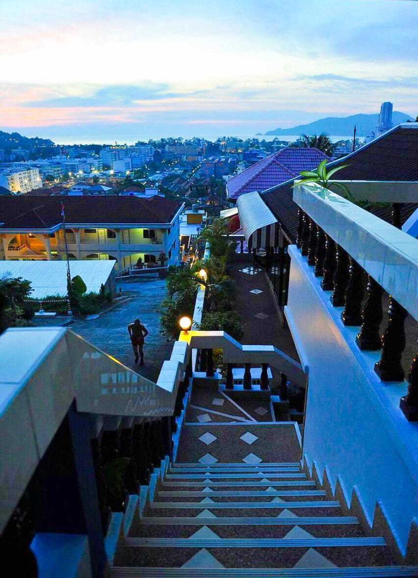 Aksarai Hotel Patong Exterior foto