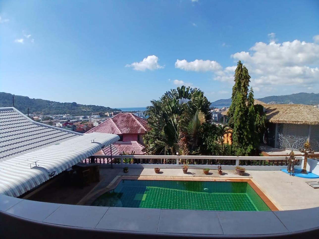 Aksarai Hotel Patong Exterior foto